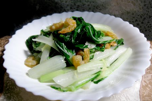 能提高免疫力的傢常菜——蝦皮炒白菜
