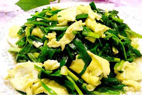 男人冬天就用韭菜來補腎