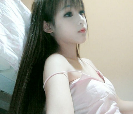 王嘉韻圖片看充氣娃娃如何煉成