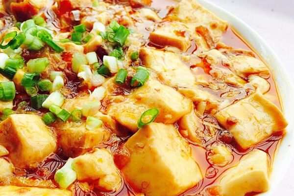 豆腐的做法大全,麻婆豆腐的傢常做法,白菜燉豆腐,魚頭,豆腐湯