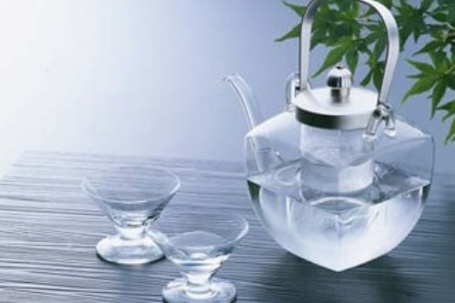 美白產品使用的越多就越有效？