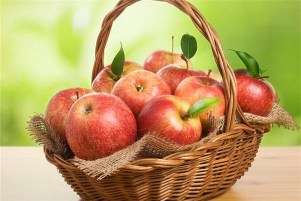 四種最適合冬季的養生水果 你選對瞭嗎？