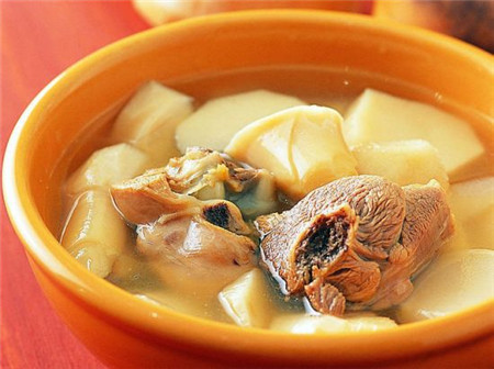 春季排毒吃鮮味蘿卜湯為身體排毒 春季排毒吃鮮味蘿卜湯為身體排毒