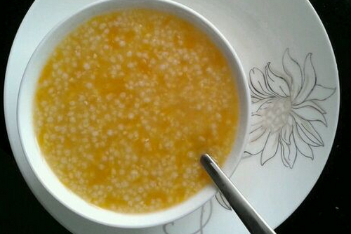 晚上吃什麼減肥食物好 南瓜小米粥