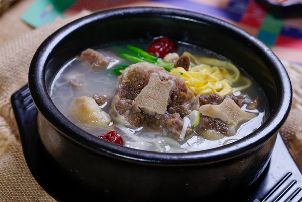 韓式牛尾湯的做法