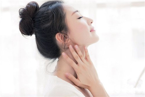 局部美容除皺的小方法