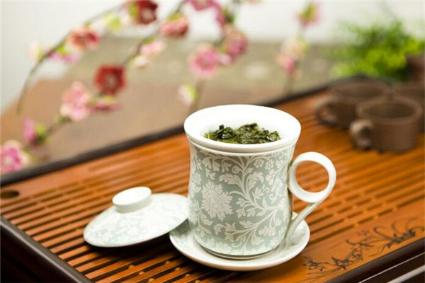 春季上班族適宜喝什麼茶？看完絕對長知識！