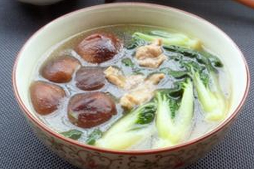 滋補湯飲有哪些 首推玉米冬菇排骨湯