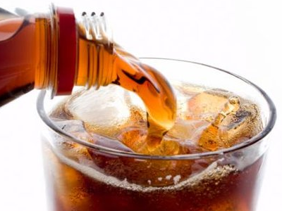 專傢指出不要用碳酸飲料解酒 解酒