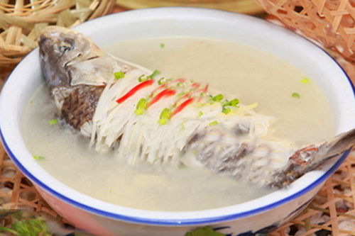 鯽魚湯對豐胸的作用大嗎
