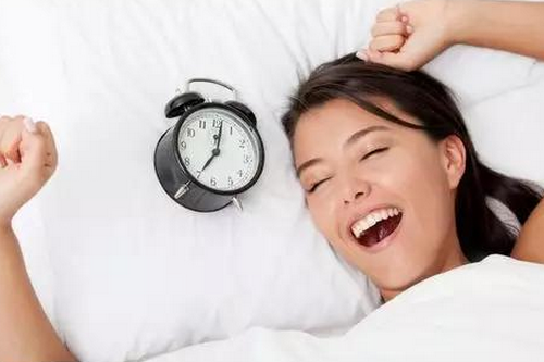 5個容易疲勞的壞習慣 周末熬夜睡懶覺