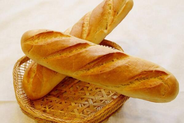 法式面包,炒面,面包
