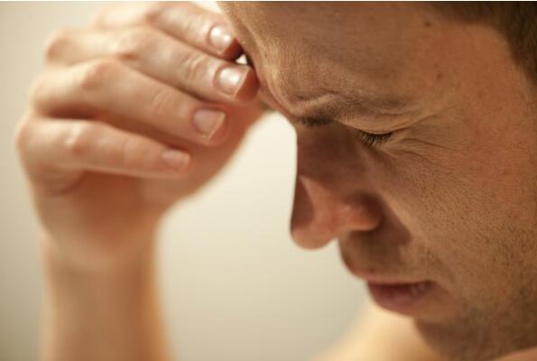 這些方法幫助男人快速入睡