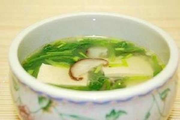   菠菜豆腐湯
