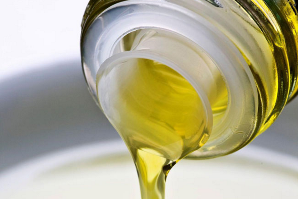 特級初榨橄欖油的食用方法