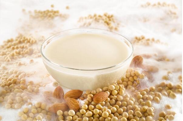 容易引起食物中毒的食物