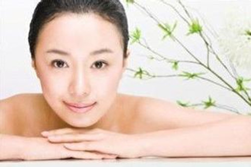 怎樣去魚尾紋好  去魚尾紋方法