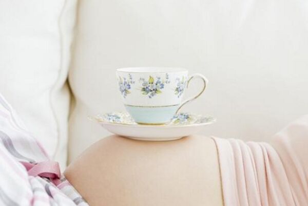 孕婦能喝茶嗎_懷孕能喝茶嗎_孕婦可不可以喝茶 孕婦能喝茶嗎,孕婦,喝茶