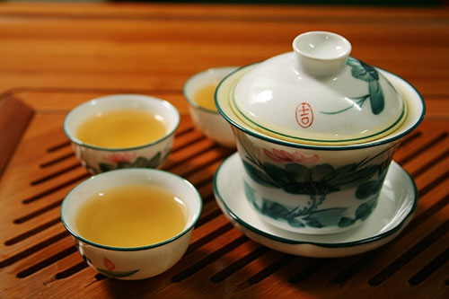 喝茶可以減肥 但不宜早上空腹喝 喝茶可以減肥 但不宜早上空腹喝