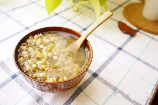 薏米蓮子綠豆粥