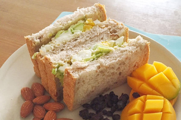 雞蛋牛油果三明治