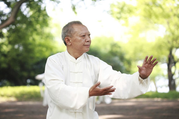 老人適當運動好處多 堅持運動延緩衰老
