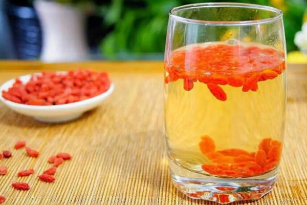 枸杞泡水