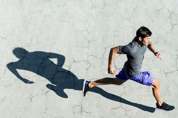 運動時穿什麼 怎麼挑選運動裝
