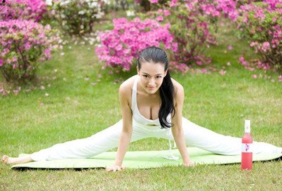 亞洲最美瑜伽教練:母其彌雅