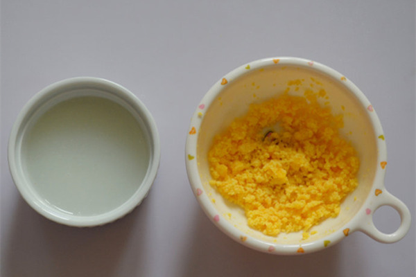 米湯蛋黃泥
