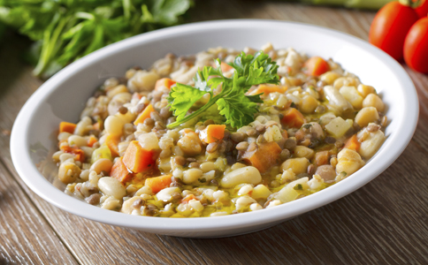 養胃粥：芋頭玉米糝粥的做法