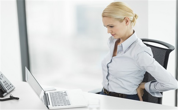 辦公室白領六種蹲法消除疲勞 白領消除疲勞的方法