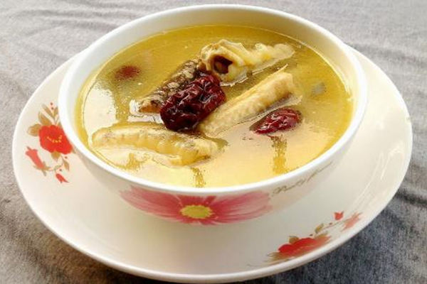 黃花菜海帶牛尾湯