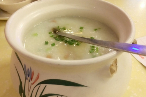 瘦肉玉米菜心粥 促進腸道更好運轉