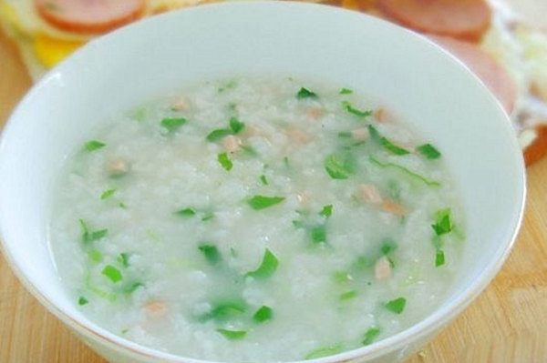 蔥白粥怎麼熬_營養功效_風寒感冒吃什麼好 蔥白粥