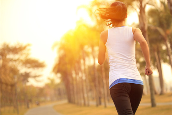 跑步乳房痛是怎麼回事 運動應保護好乳房