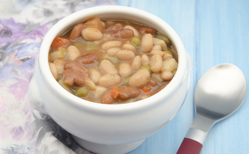 養胃粥：扁豆白果糯米粥的做法