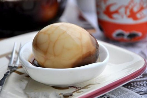 何首烏煮雞蛋的煮法_功效作用_雞蛋的營養功效 何首烏煮雞蛋