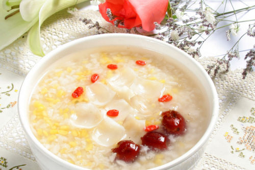 桂圓紅棗小麥粥 補氣安神膳食