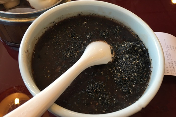 雙黑粥怎麼做_黑芝麻_黑米的營養功效 雙黑粥