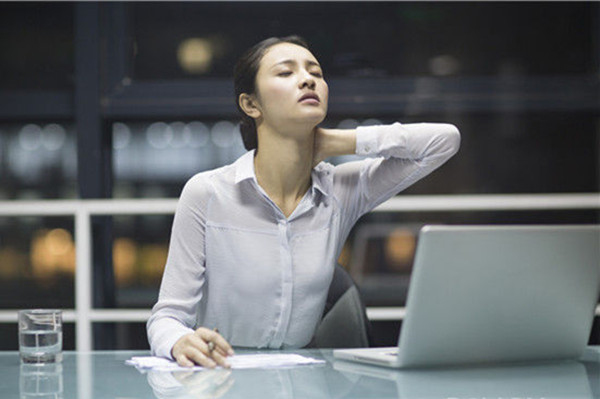 簡單的養生操 治療職業病上班族宜常做