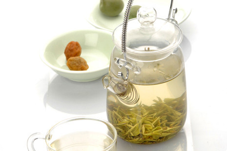 涼開水泡茶 冷泡茶為我們的健康加分