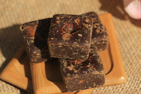 產婦喝紅糖水好不好_惡露有哪些類型_喝紅糖水的好處