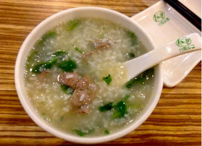 豬肝菠菜粥 補鐵養血佳品 豬肝菠菜粥 補鐵養血佳品