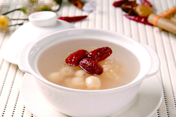 豬皮紅棗羹怎麼做_營養價值_功效 豬皮紅棗羹