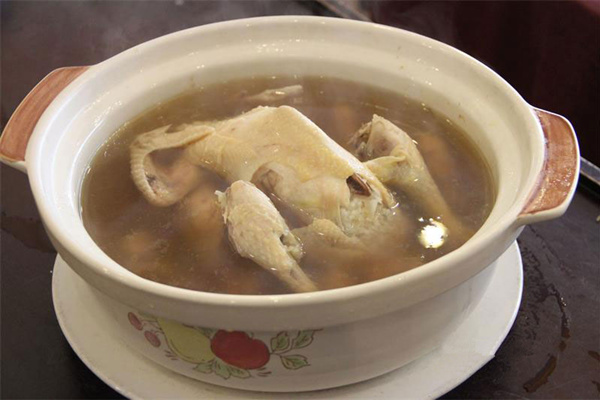 花旗參田七雞湯怎麼煮_花旗參_田七的營養功效 花旗參田七雞湯