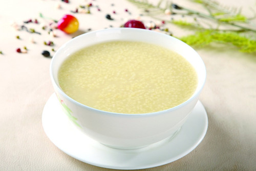 藕粉小米粥 傳世養生好粥品