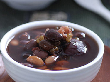 黑豆養生粥 保健效果佳