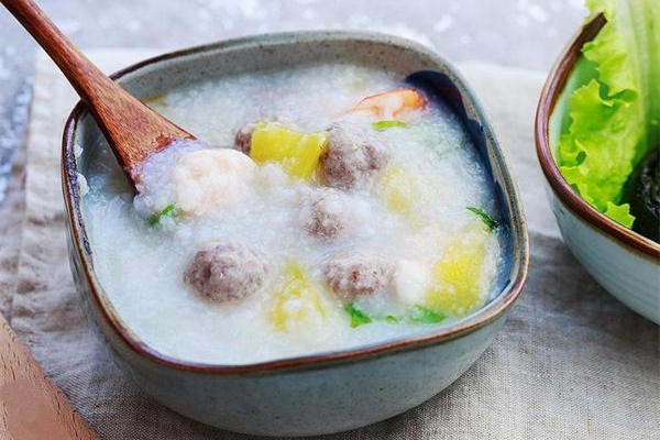 肉丸果味米粥