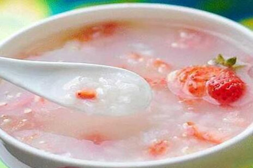 補血養膚 草莓粥